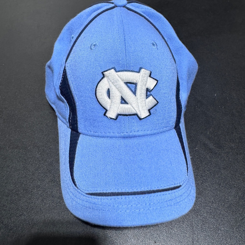 Nike Hat Mens M/L Light Blue Solid UNC Tar Heels NCAA Baseball Cap